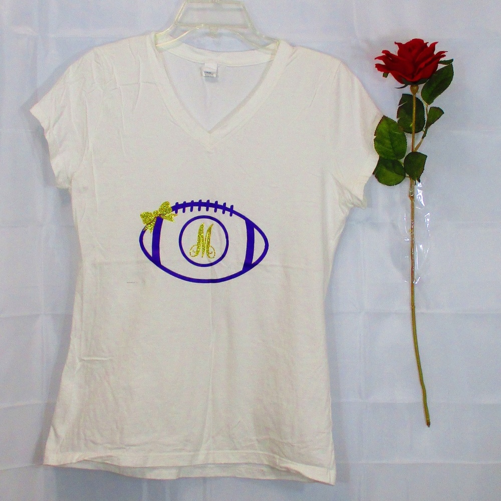 White MONOGRAM TEE. SIZE LARGE